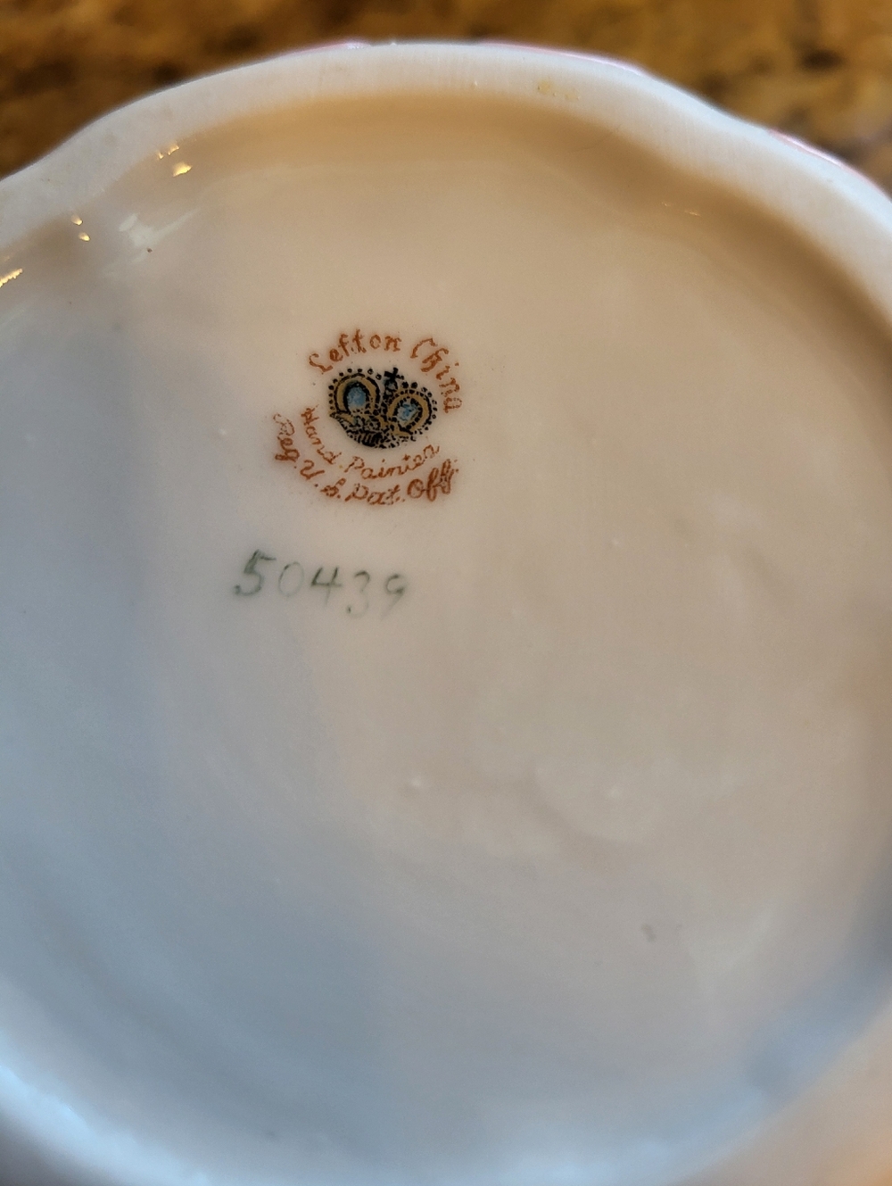 Lefton Porcelain Heavily Crimped  Pink Floral Accent Vase with Gold Trim - Picture 2 of 16
